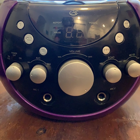 Karaoke Machine - Picture 2 of 8